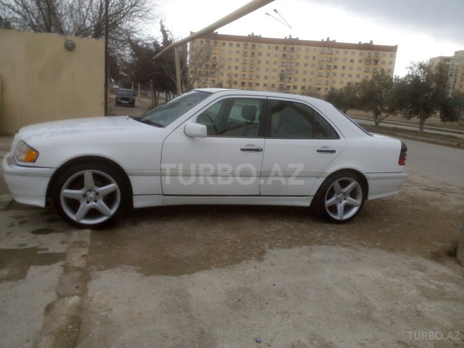 Mercedes C 230 1999, 173,000 km - 2.3 л - Bakı