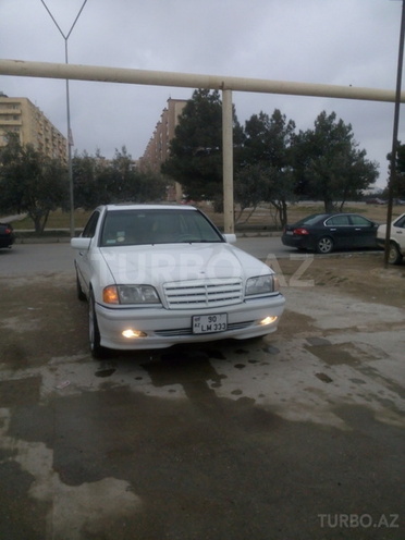 Mercedes C 230 1999, 173,000 km - 2.3 л - Bakı