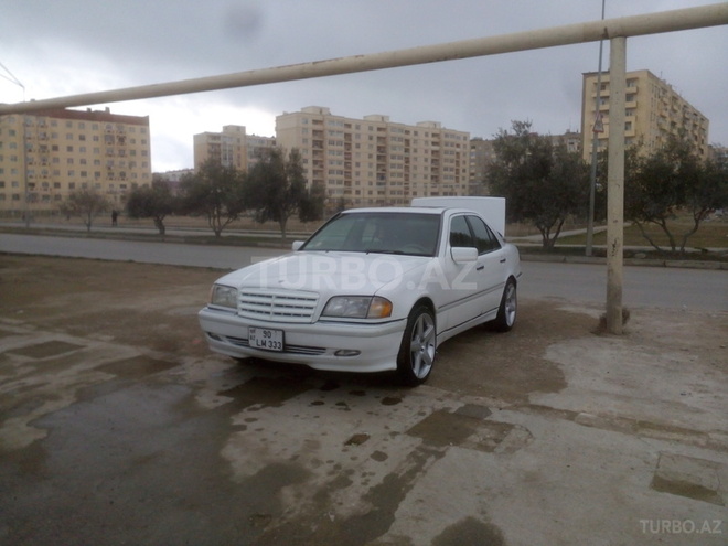 Mercedes C 230 1999, 173,000 km - 2.3 л - Bakı