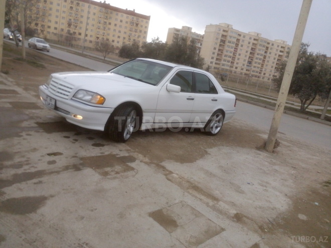 Mercedes C 230 1999, 173,000 km - 2.3 л - Bakı