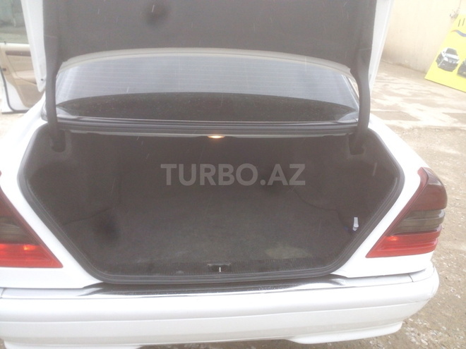 Mercedes C 230 1999, 173,000 km - 2.3 л - Bakı