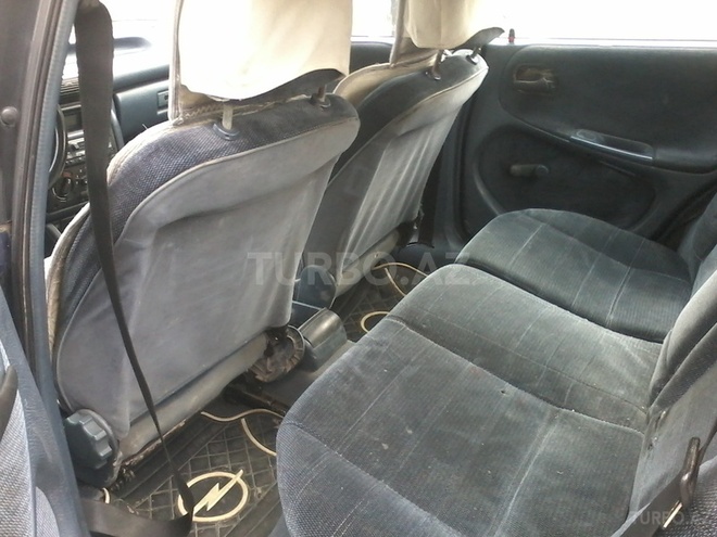 Opel Astra 1993, 245,000 km - 1.6 l - Sumqayıt