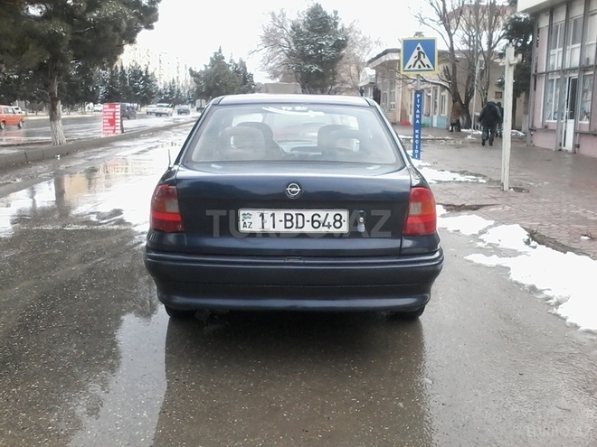 Opel Astra 1993, 245,000 km - 1.6 l - Sumqayıt