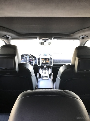 Porsche Cayenne 2012, 53,000 km - 4.8 l - Bakı