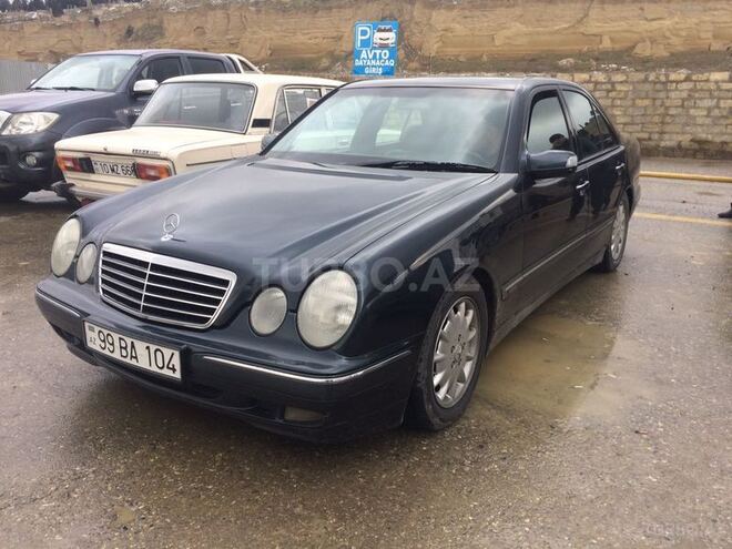 Mercedes E 240 2000, 245,000 km - 2.6 l - Bakı