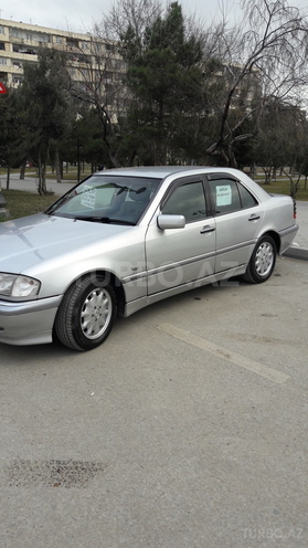 Mercedes C 220 1998, 323,000 km - 2.2 l - Bakı