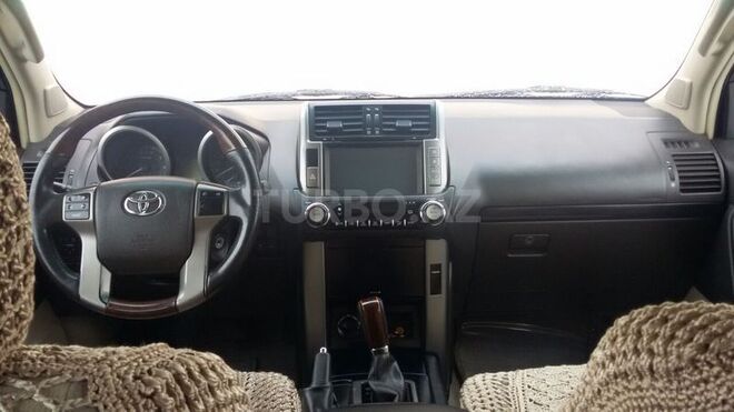 Toyota Prado 2010, 99,000 km - 2.7 l - Zaqatala