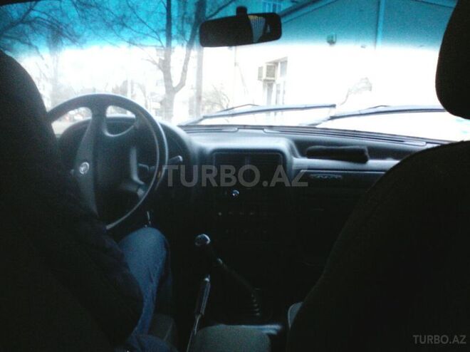 GAZ 31105 2005, 84,000 km - 2.4 l - Bakı