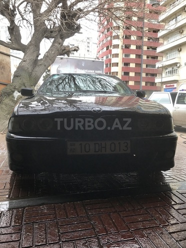 BMW 525 2003, 114,000 km - 2.5 l - Bakı