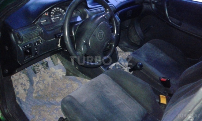 Opel Astra 1996, 300,000 km - 1.6 l - Bakı