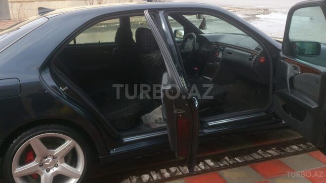Mercedes E 240 1998, 270,000 km - 2.4 л - Sumqayıt