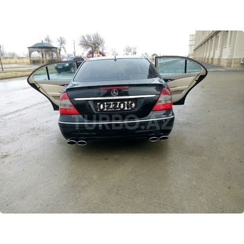 Mercedes E 320 2002, 175,694 km - 3.2 l - Bakı