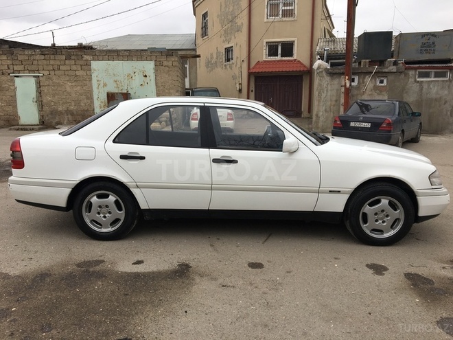 Mercedes C 180 1997, 152,200 km - 1.8 l - Bakı