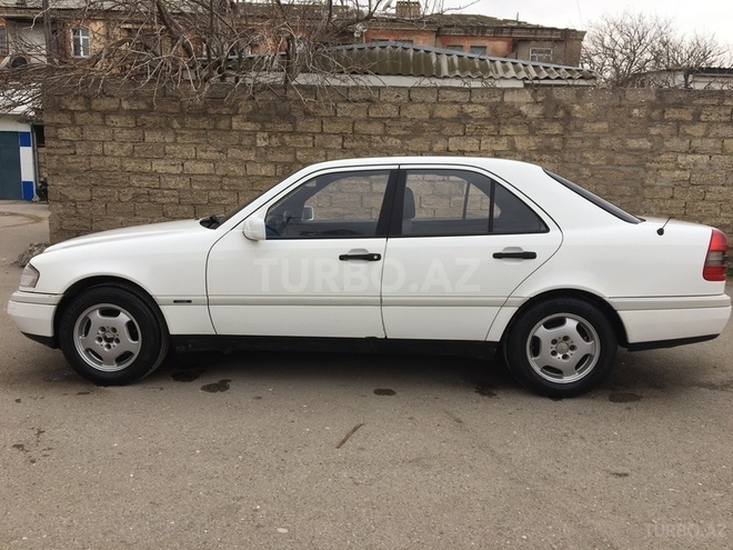 Mercedes C 180 1997, 152,200 km - 1.8 l - Bakı
