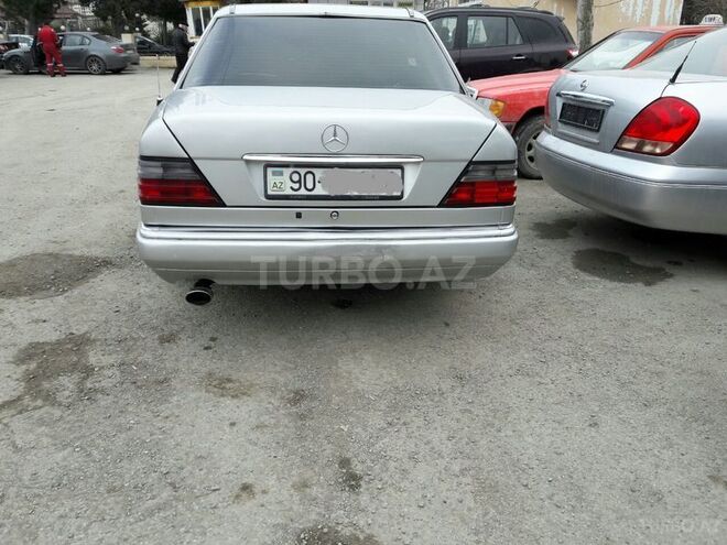 Mercedes E 250 1994, 343,015 km - 2.5 l - Bakı