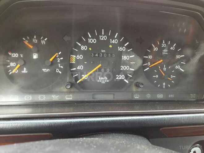 Mercedes E 250 1994, 343,015 km - 2.5 l - Bakı