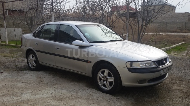 Opel Vectra 1996, 300,000 km - 2.0 л - Bakı