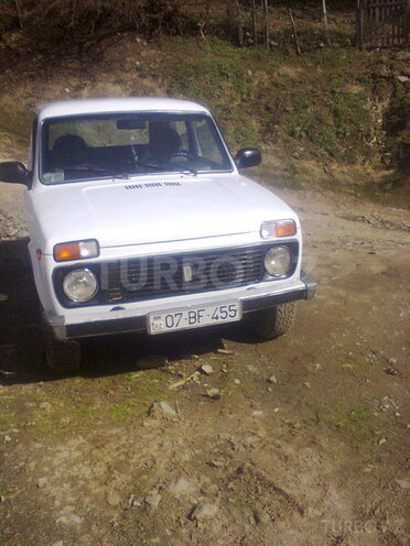 LADA (VAZ) Niva 1999, 173,000 km - 1.7 l - Astara
