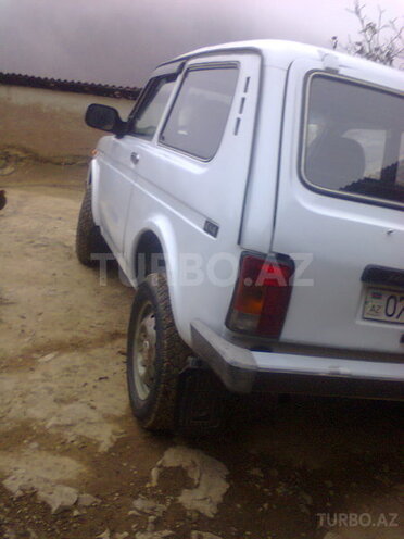 LADA (VAZ) Niva 1999, 173,000 km - 1.7 l - Astara