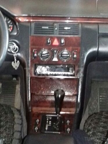 Mercedes E 230 1997, 630,000 km - 2.3 l - Bakı