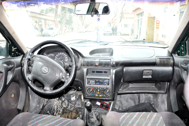 Opel Astra 1995, 350,000 km - 1.6 l - Bakı