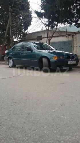 BMW 318 1993, 250,000 km - 1.8 l - Sumqayıt
