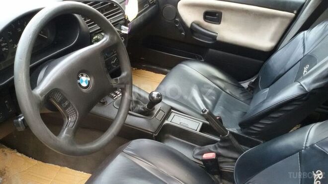 BMW 318 1993, 250,000 km - 1.8 l - Sumqayıt