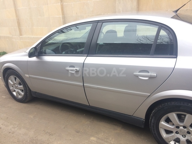Opel Vectra 2005, 160,000 km - 2.2 l - Bakı
