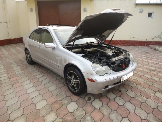 Mercedes C 240 2001, 262,000 km - 2.6 л - Bakı