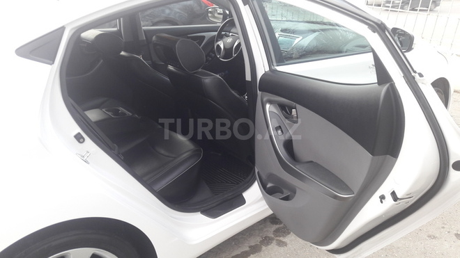 Hyundai Elantra 2013, 77,000 km - 1.6 l - Bakı