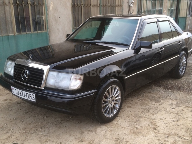 Mercedes E 230 1991, 65,000 km - 0.2 l - Bakı