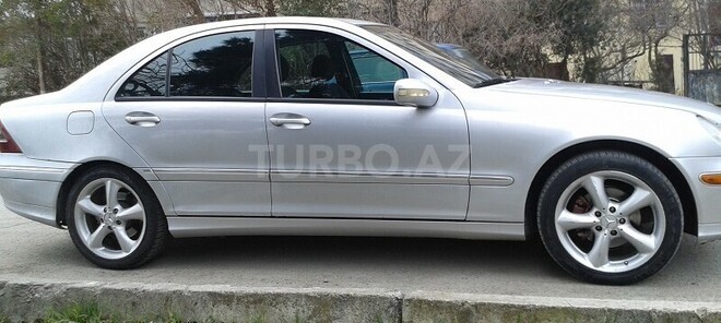 Mercedes C 220 2000, 380,000 km - 2.2 л - Bakı