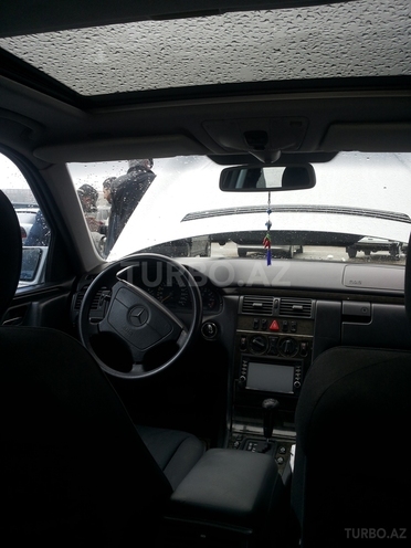 Mercedes E 200 1998, 316,000 km - 0.2 l - Bakı