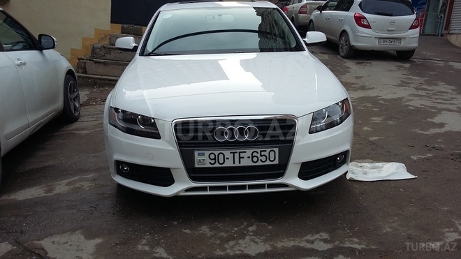 Audi A4 2011, 135,000 km - 2.0 l - Bakı