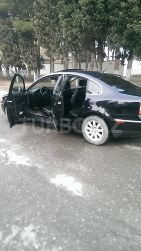 Volkswagen Passat 2001, 270,000 km - 1.8 l - Sumqayıt
