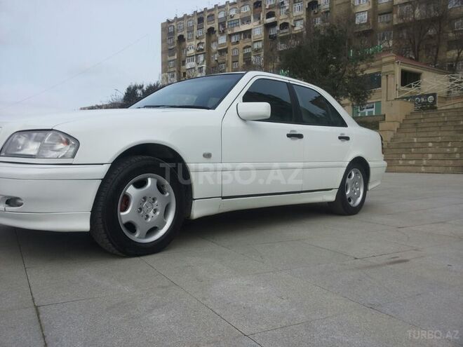 Mercedes C 200 1998, 261,000 km - 2.0 л - Bakı