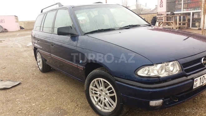 Opel Astra 1993, 421,400 km - 1.7 l - Bakı