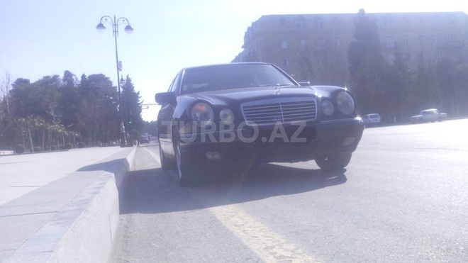 Mercedes E 230 1996, 238,904 km - 2.3 l - Sumqayıt