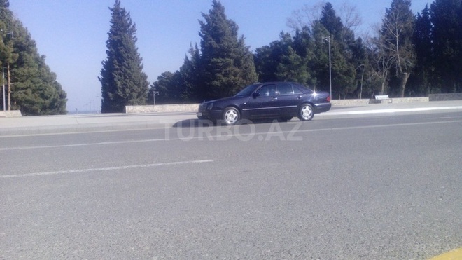 Mercedes E 230 1996, 238,904 km - 2.3 l - Sumqayıt