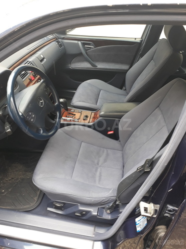 Mercedes E 220 1999, 276,037 km - 2.2 л - Bakı