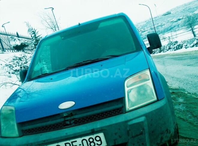 Ford Tourneo Connect 2003, 300,000 km - 1.8 l - Qusar