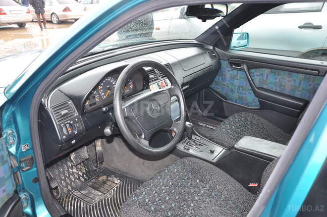 Mercedes C 180 1997, 300,000 km - 1.8 l - Sumqayıt