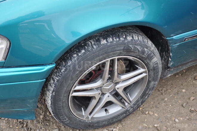 Mercedes C 180 1997, 300,000 km - 1.8 l - Sumqayıt