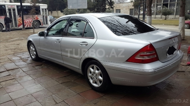 Mercedes C 200 2000, 125,000 km - 2.0 l - Bakı