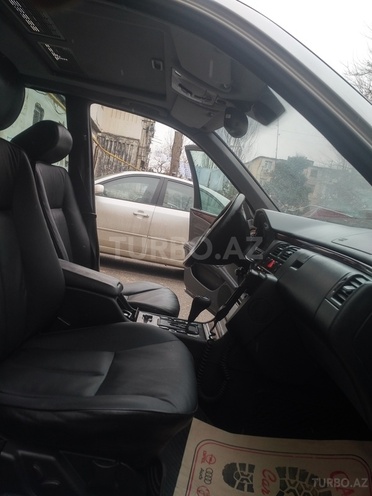 Mercedes E 220 2001, 270,000 km - 2.2 л - Bakı