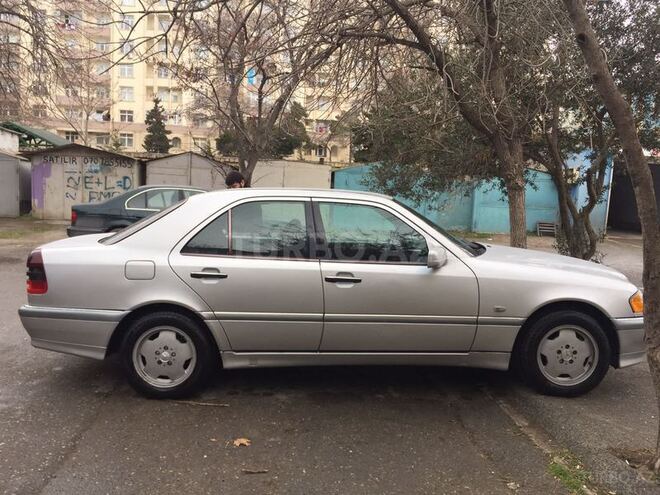 Mercedes C 240 1997, 317,000 km - 2.4 l - Bakı