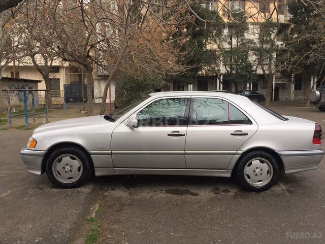 Mercedes C 240 1997, 317,000 km - 2.4 l - Bakı
