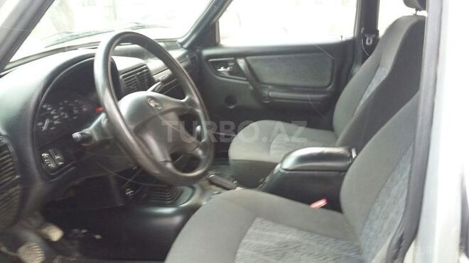 GAZ 3110 2004, 200,000 km - 2.3 l - Bakı