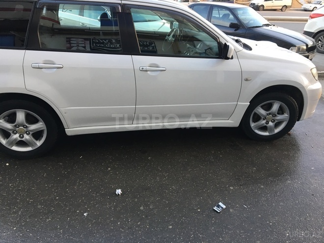 Mitsubishi Airtrek 2004, 190,000 km - 0.2 л - Bakı