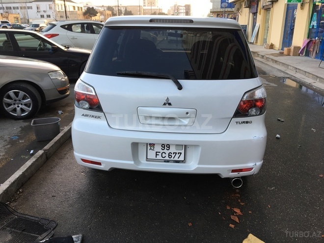 Mitsubishi Airtrek 2004, 190,000 km - 0.2 л - Bakı